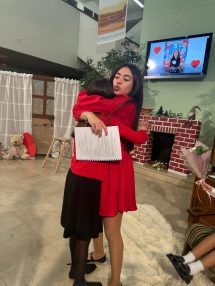 voditeljski zagrljaj