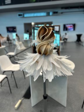 629a547d-1a68-49bb-8494-af3e6ba5f298