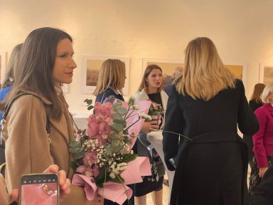 b7b5cb1f-7f36-452e-bac8-518b05412656