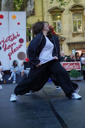 114fb71b-7612-4cb9-a2bb-bc5c000c75e2