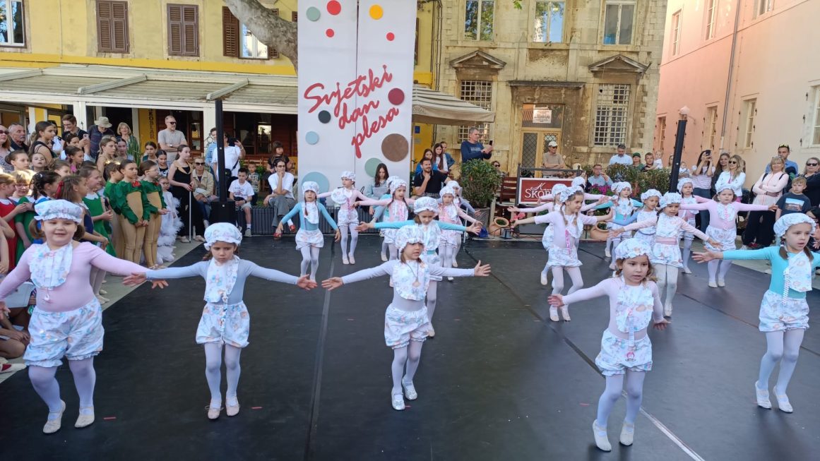 2fd67426-3af6-4f72-a53e-34c756169456