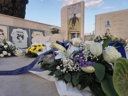 487926438_1355035742344358_1968696707232096461_n (1)