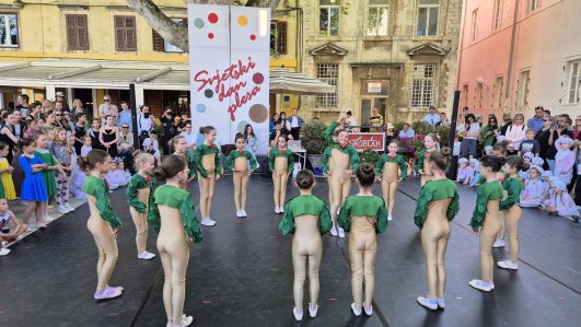 5c582981-6658-41c5-8d01-5c946771a81e