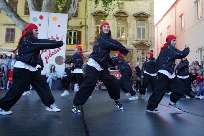 609b0f78-fe29-4de4-86d8-5a6620b2a068