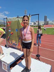 FB_IMG_1744629050525