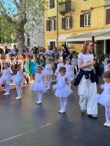 aa480ea4-5c04-46c7-862d-da4f0778a501