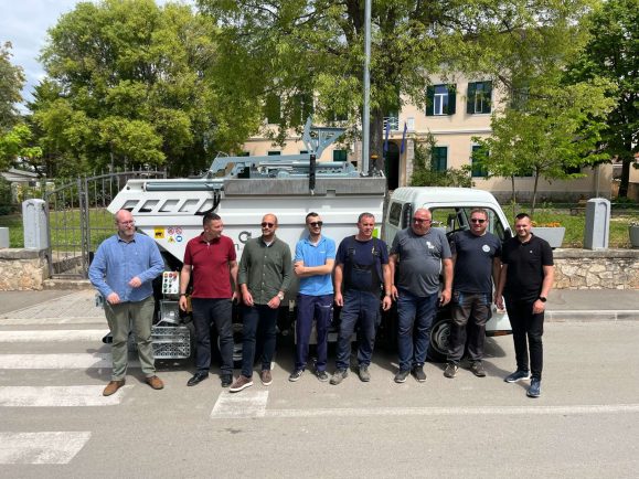 kamion za otpad smeće 2