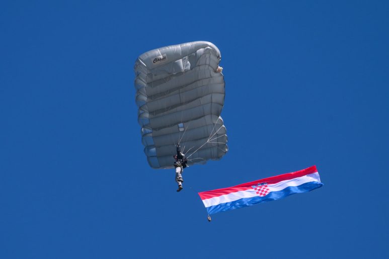 krila oluje 20. rođendan 14