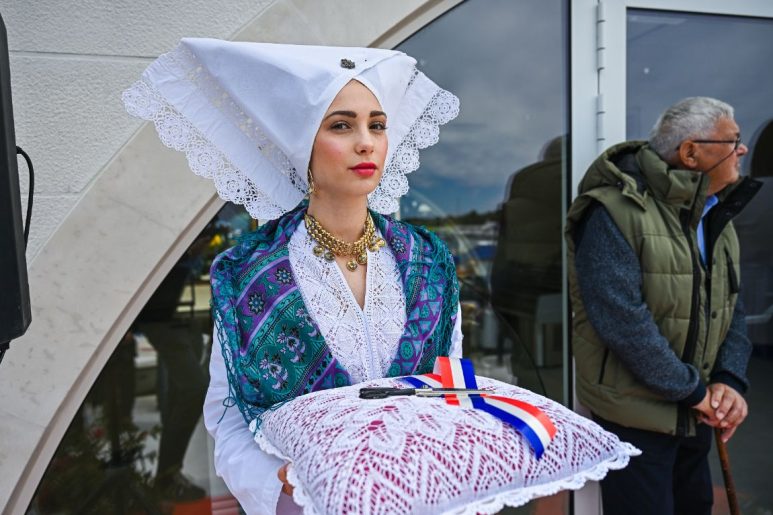 novalja tržnica i ribarnica ivan dabo 12