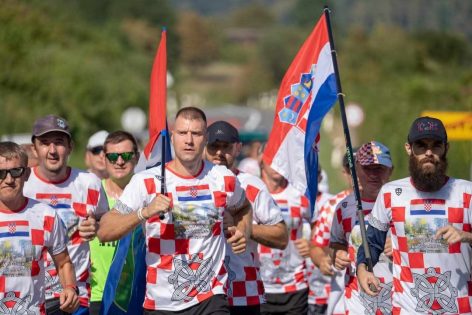 496509186_1990353688160191_3346684138466936207_n