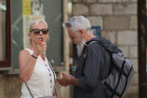 zadar špica sunčano proljeće turisti kalelarga riva forum narodni trg 29