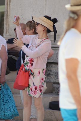 zadar špica sunčano proljeće turisti kalelarga riva forum narodni trg 36