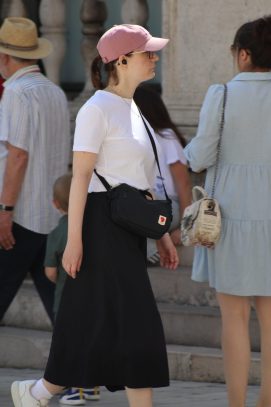 zadar špica sunčano proljeće turisti kalelarga riva forum narodni trg 37