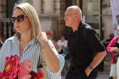 zadar špica sunčano proljeće turisti kalelarga riva forum narodni trg 49