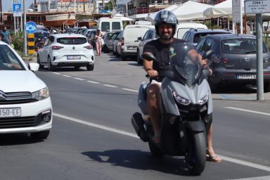 zadar špica sunčano proljeće turisti kalelarga riva forum narodni trg 51