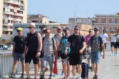 zadar špica sunčano proljeće turisti kalelarga riva forum narodni trg 61