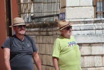 zadar špica sunčano proljeće turisti kalelarga riva forum narodni trg 67