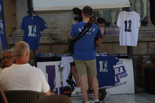 zadar špica sunčano proljeće turisti kalelarga riva forum narodni trg 81