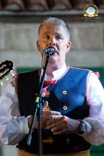 524676236_1051006103888814_2573255940411896857_n