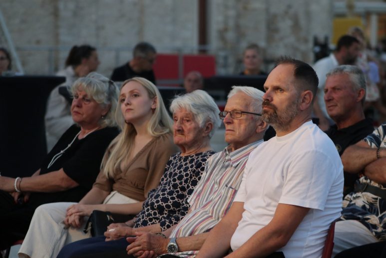 robertino dujela asitnica