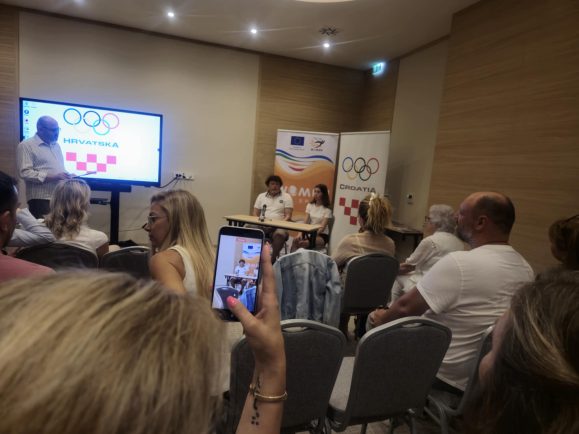 aeca3c8c-e29a-49ff-98cc-4e6c3c182d2d