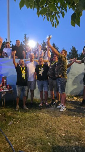 306c8dee-b1fe-424c-be9d-336d2d76733a