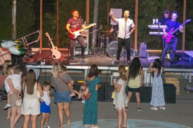 6d44b1a9-3d18-4c51-88ca-5c08e6afbd81 (1)