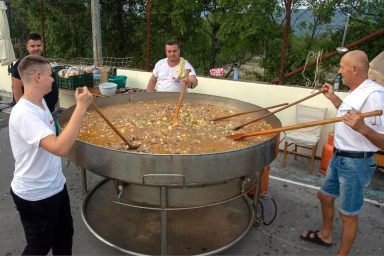 71204e2d-b34c-40fa-8153-fa486aafe9ad