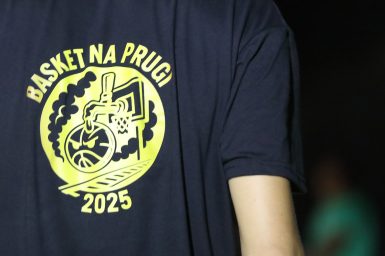 Basket na prugi majica