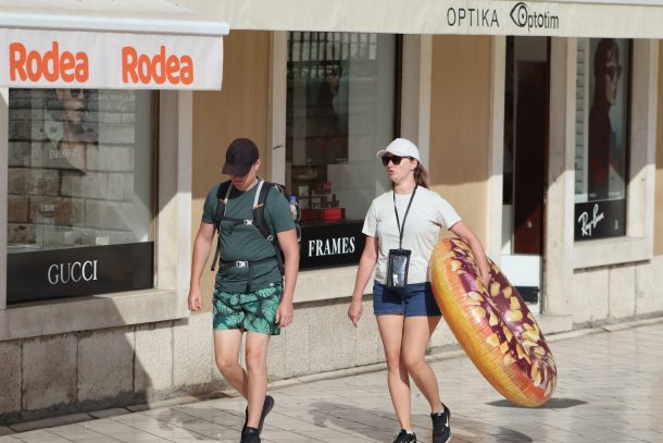 turisti 34 asitnica