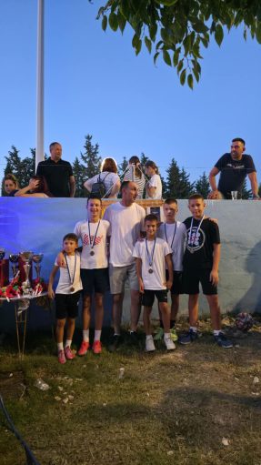 b2956ae0-ecb3-4f5e-8daf-24896ae812e1