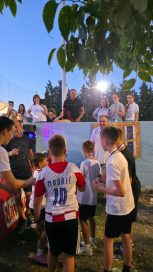 b9688925-03b5-41e6-ab27-8bdc0bee2b40