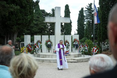 zadar gradsko groblje obljetnica oluje počast braniteljima 11