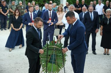 zadar gradsko groblje obljetnica oluje počast braniteljima 8