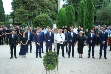 zadar gradsko groblje obljetnica oluje počast braniteljima 9