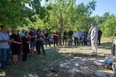 14b27d8c-7f2c-446e-aedc-af340cacd570