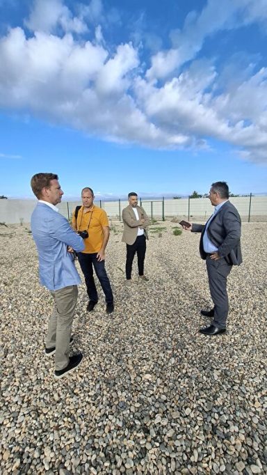 20250916_084337_resized