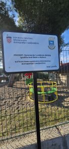 KOLAN ŠKOLA UČENICI 4