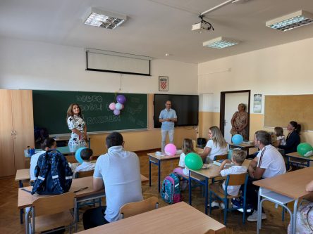 KOLAN ŠKOLA UČENICI