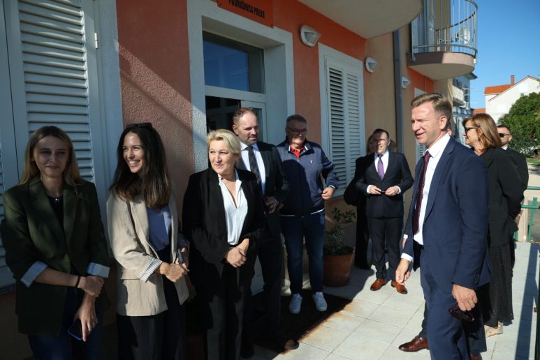 PREKO UGLJAN bilaver 2