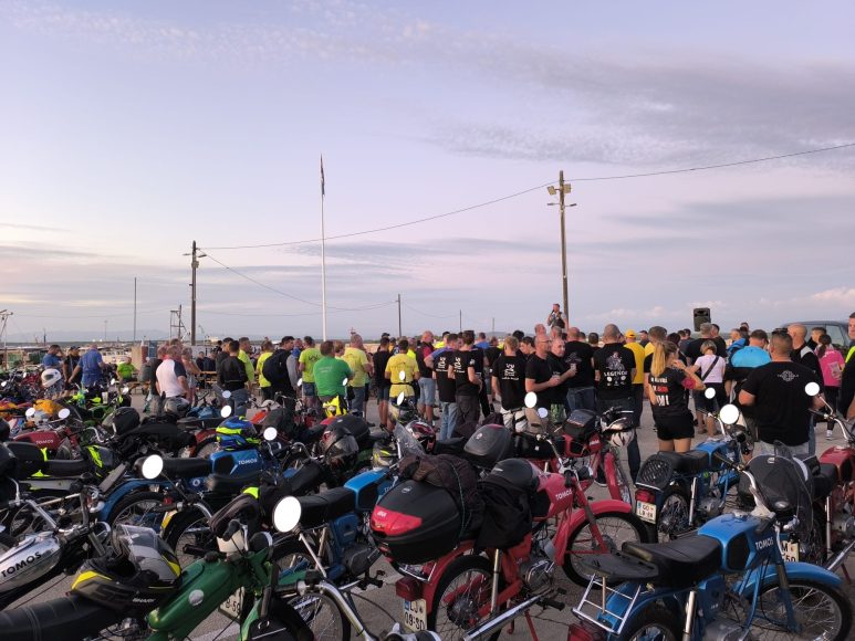 mopedi tkon motor motori 4