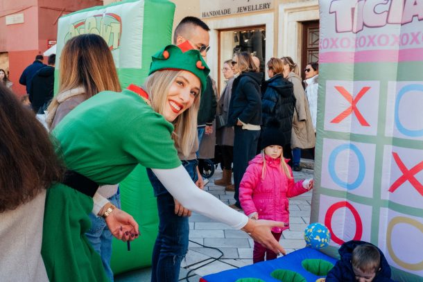 47 02 Otvorenje dječjeg Adventa Narodni trg Zadar 24.11.2024, Foto Matija Lipar_1600_1067