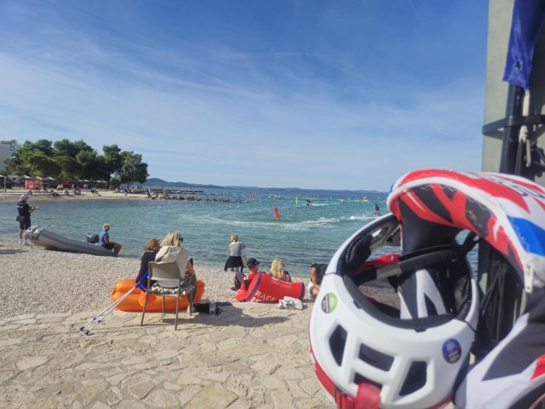 4b78df70-7f00-471a-a6f6-2c5cf94210ab