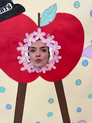 Edukativno-humanitarna akcija _Jedna jabuka na dan, doktor iz kuće van!_ EBTŠ ZADAR 2025 (4)