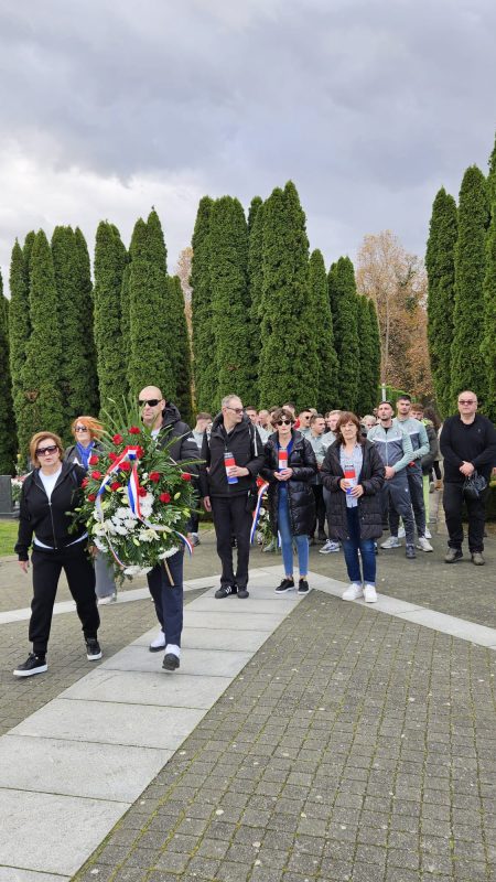 SVETI FILIP I JAKOV predstavnici općine i mještani posjetili Vukovar 4