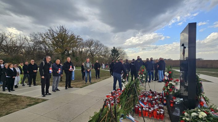 SVETI FILIP I JAKOV predstavnici općine i mještani posjetili Vukovar 6