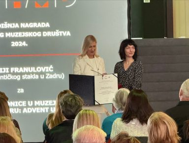 mas muzej antičkog stakla nagrada 7