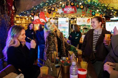 DJ Ante Dujić Božićni gramofon 03.12.2025, foto Bojan Bogdanić 12.jpg_1600x1067