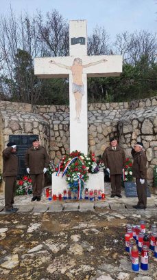 33902407-6802-41e4-a420-53a8be5c72e6