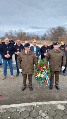 a742e8a5-4132-4ce3-99d3-269836e9dacc